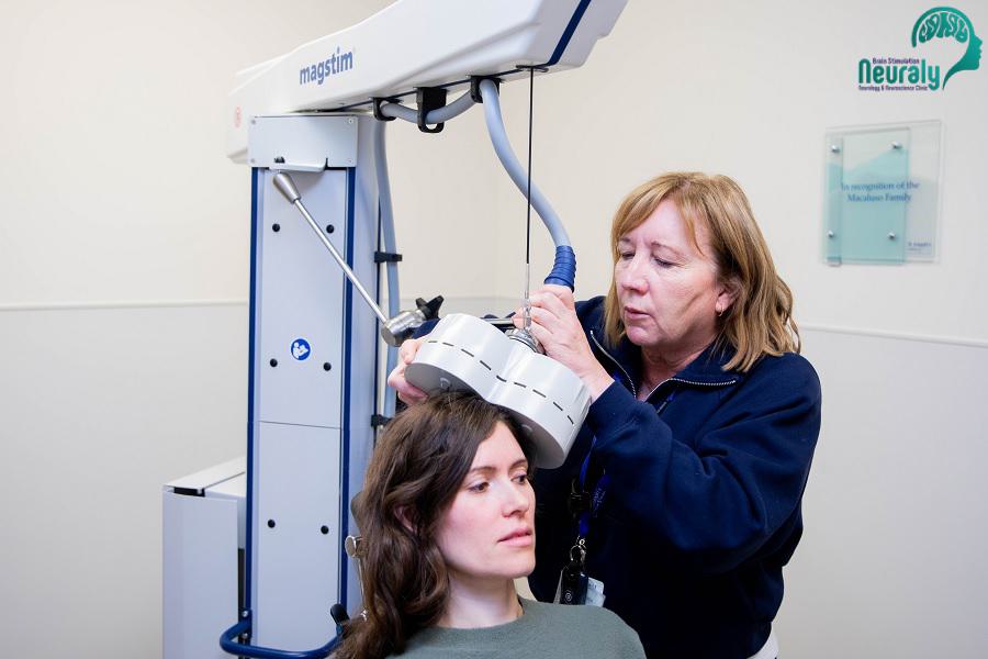 درمان افسردگی با rTMS | درمان موثر برای بازگشت امید به زندگی 1 9T0MS